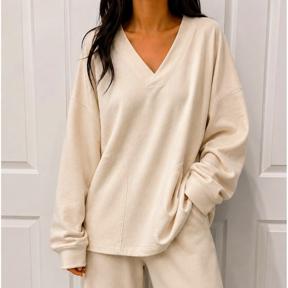Champion Women's XL Beige Oversized V-Neck Pullover Fleece Sweatshirt Pockets